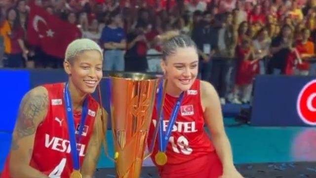 Cenk Tosun, Zehra Güneş ve Vargas ile buluştu! 3 büyükler... 