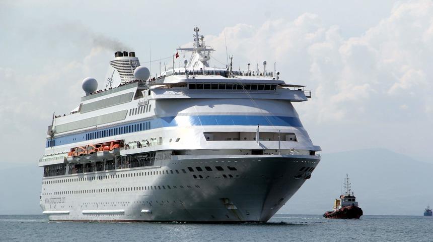 Panama bandıralı kruvaziyer "Astoria Grande" Sinop seferlerini sürdürdü