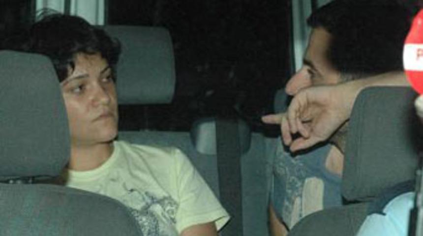 &Uuml;niversiteli Beg&uuml;m'&uuml;n sır &ouml;l&uuml;m&uuml;