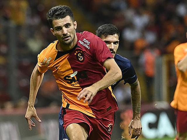 Galatasaray'da ayrılık kararı çıktı! İlk 11'de oynayabilmek için Süper Lig ekibiyle anlaşmak üzere...