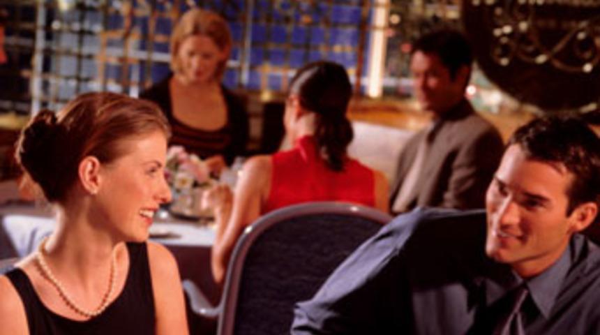 Erkekle yemeğe &ccedil;ık zayıfla!