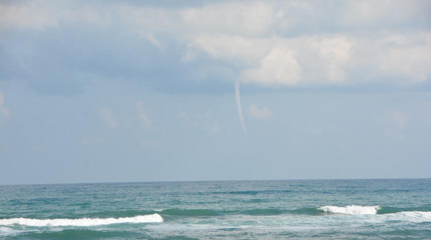 Vatandaşlar telefonuna sarıldı! 5 dakika boyunca etkili oldu....