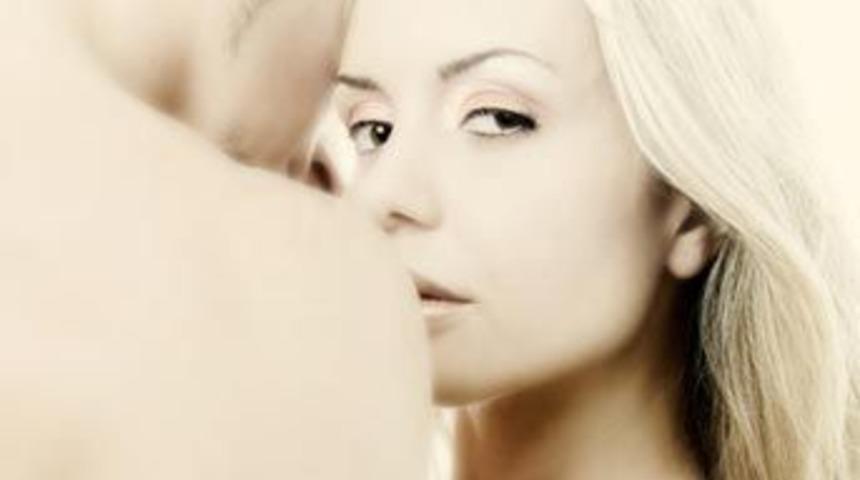 Diğer kadın nasıl biri?