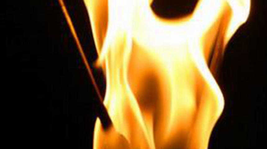 Aldatan eşinin cinsel organını dağladı