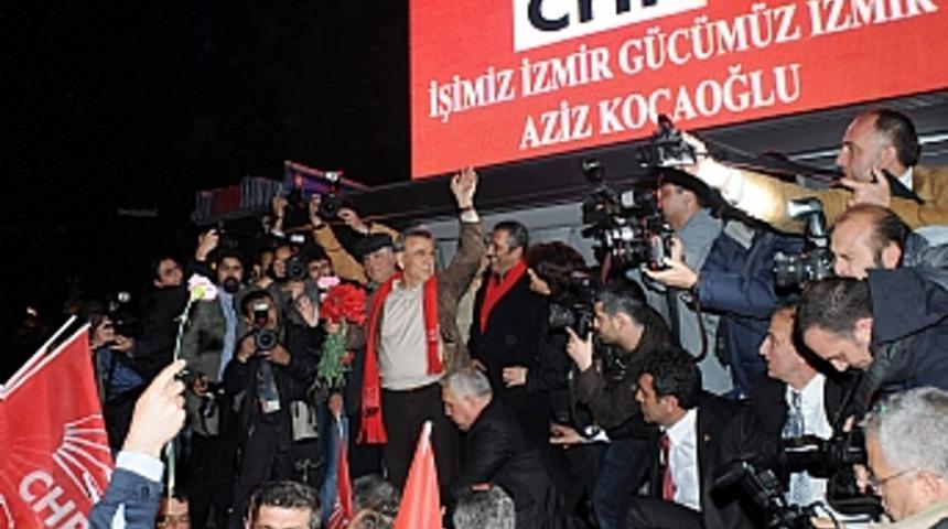 İzmir'de CHP coşkusu