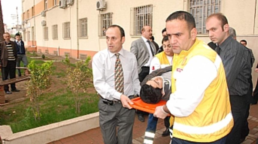 Kan veren gen&ccedil; hastanelik oldu