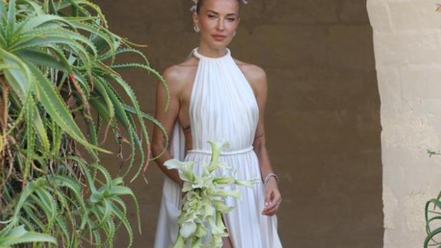 Nazım Akmandil ile evlenen Burcu Esmersoy hamile mi? İddialara yanıt verdi