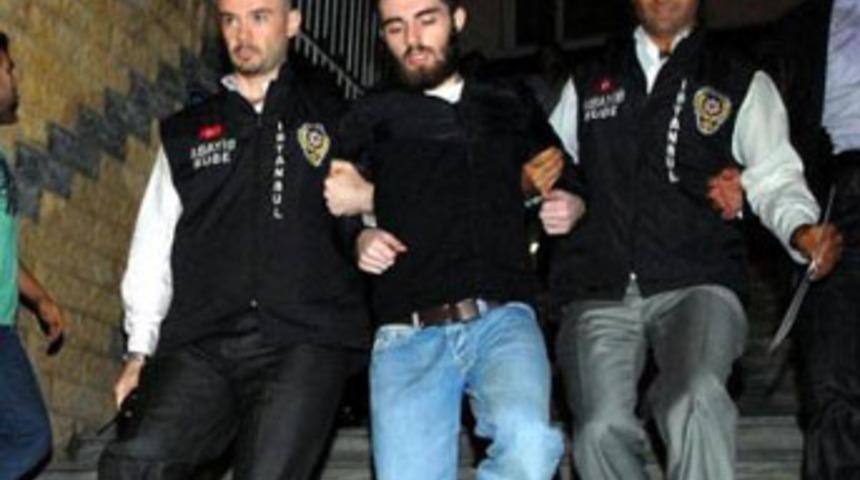 Cem, cezaevinde din dersi alıyor