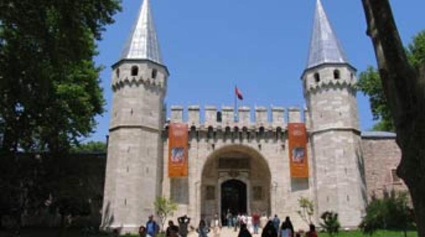 Topkapı Sarayı&rsquo;nda hint keneviri yetiştirdi