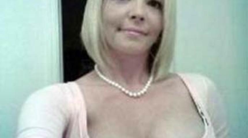 &Ouml;ğretmendi porno yıldızı oldu