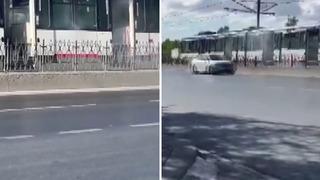 Tramvayda birden dumanlar yükseldi! Yolcular...