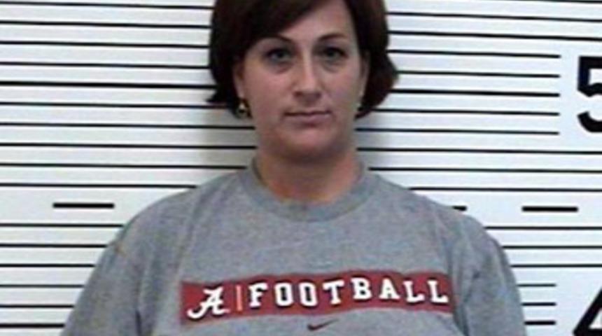 Müdürün eşi öğrenciyle basıldı