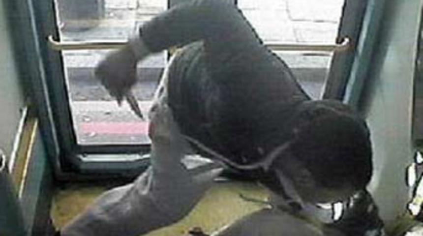 İstiklal Caddesin'de boğaz kesme vahşeti