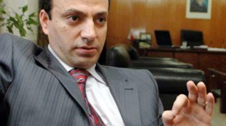 "G&uuml;naydın Avrupa yeni halkınız K&uuml;rtler"