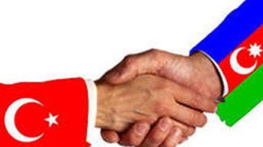 Azerbaycan'dan kritik konuk