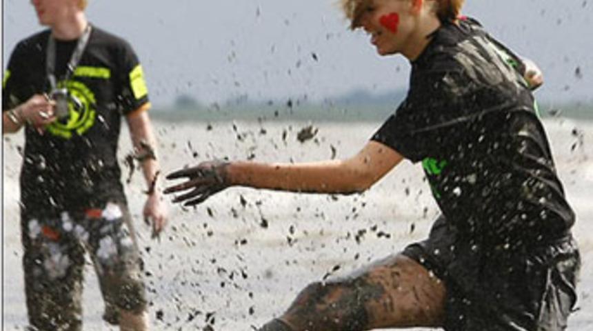 Bu da çamur olimpiyatı!