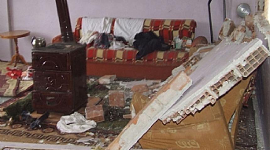 &Ccedil;arşamba'da patlama: 4 yaralı