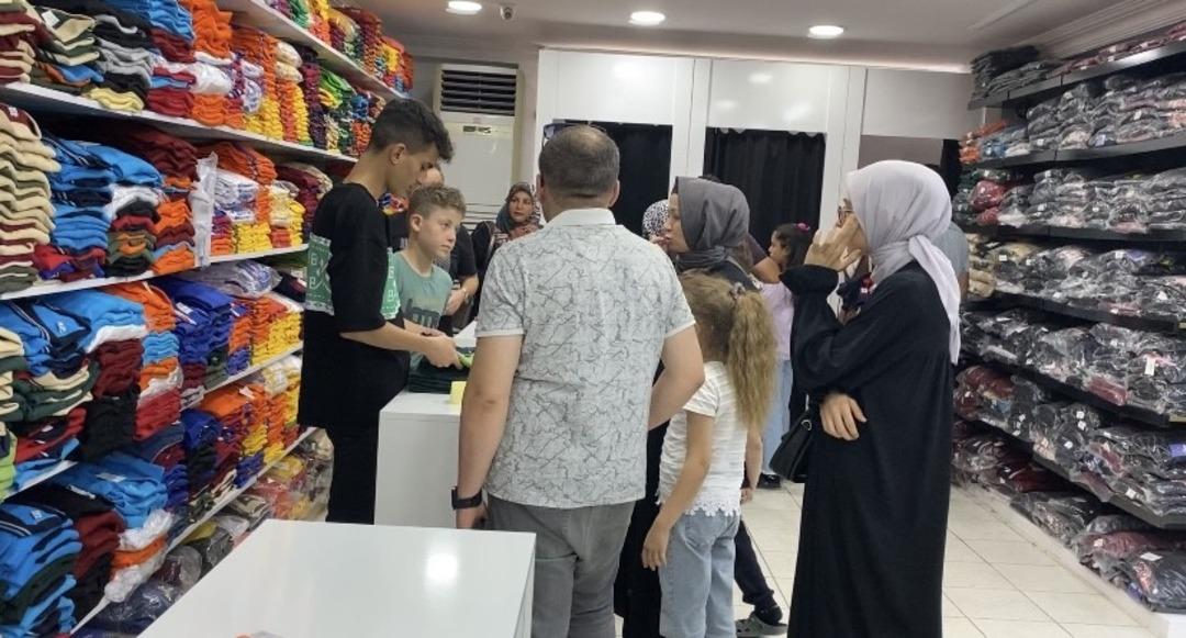 Okul alışverişi öncesi aileler dikkat! Başkan uyardı: "Okul alışverişlerini mutlaka bilinir ve güvenilir esnaftan yapın" 2