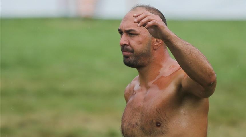 671. Tarihi Elmalı Yağlı Güreşleri'nde başpehlivanlığı Ali Gürbüz kazandı! Üst üste ikinci kez altın kemerin sahibi oldu