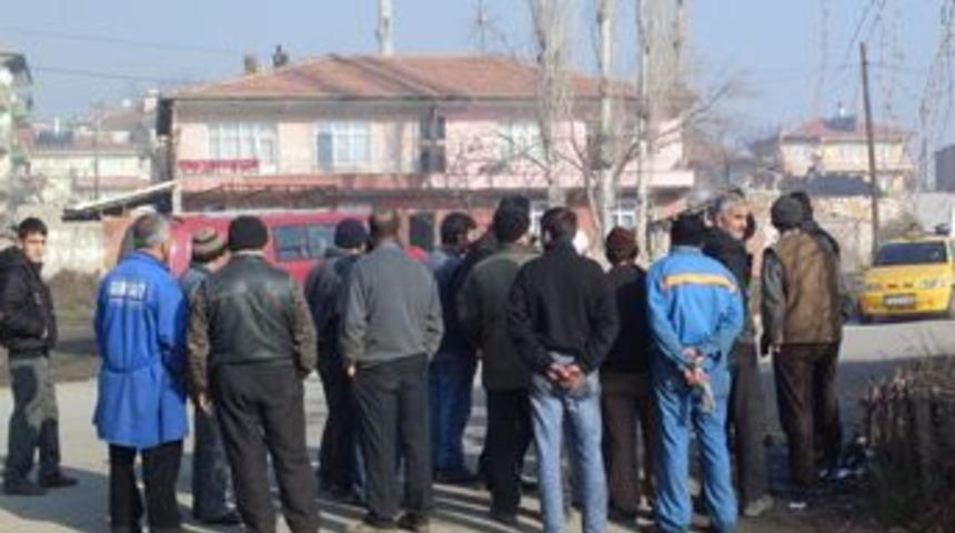 Ayrıldı, peşini bırakmadı, &ouml;ld&uuml;rd&uuml;