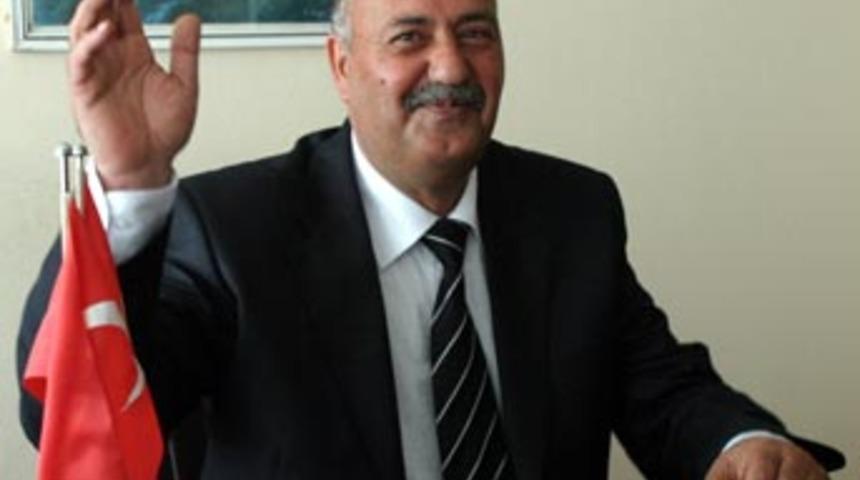 Şof&ouml;r&uuml; başkanı devirdi