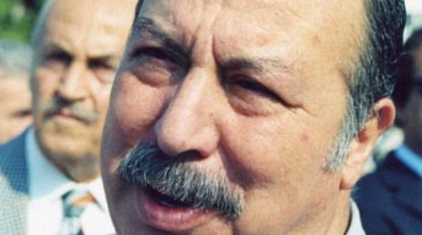 Aykut Oray vefat etti