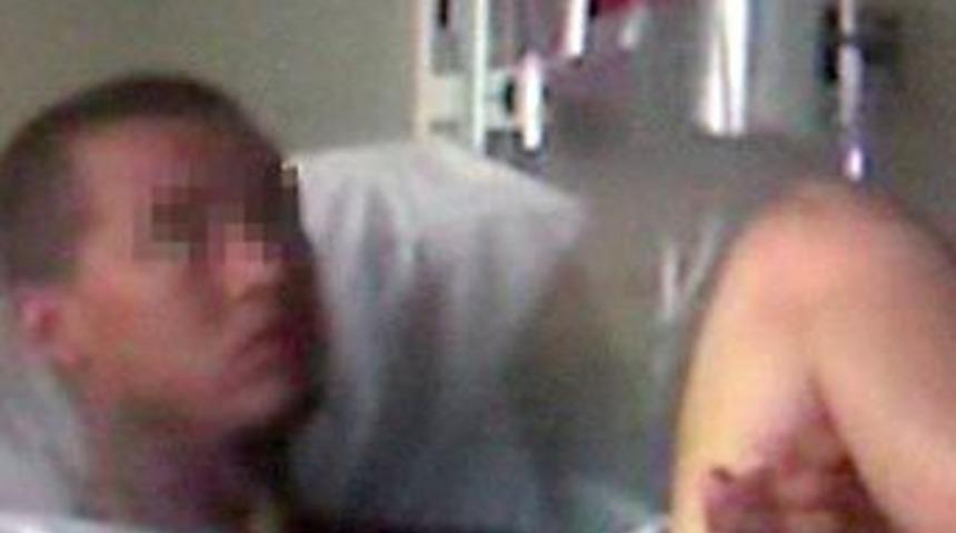 Sevgilisinin penisini patlattı