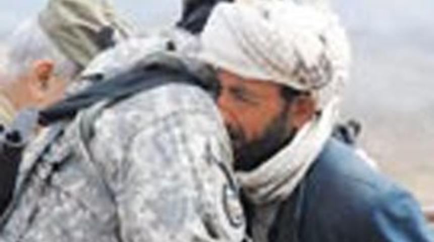 'Ailenizi &ouml;ld&uuml;rd&uuml;k &ccedil;ok &ouml;z&uuml;r dileriz'