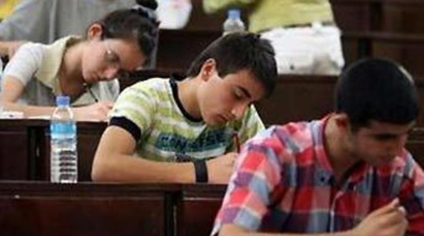&Ouml;ğrenciler iki aşamalı sınavdan kaygılı