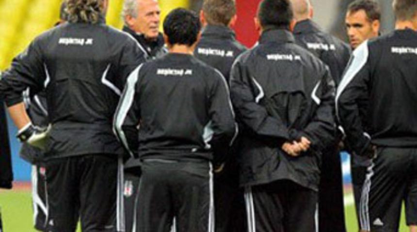 Kartal Rusya'da avda