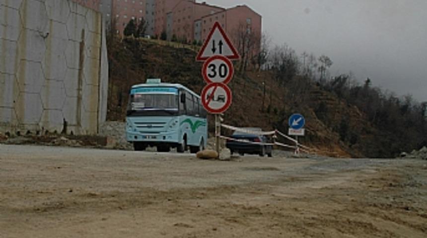 Bitmeyen hastane yolu