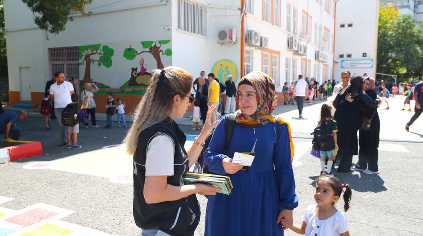 Diyarbakır'da "narkonokta" uygulamasıyla öğrenciler ve veliler bilgilendiriliyor