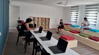 Deprem bölgesindeki çocuk ve gençler için destek merkezi kuruldu