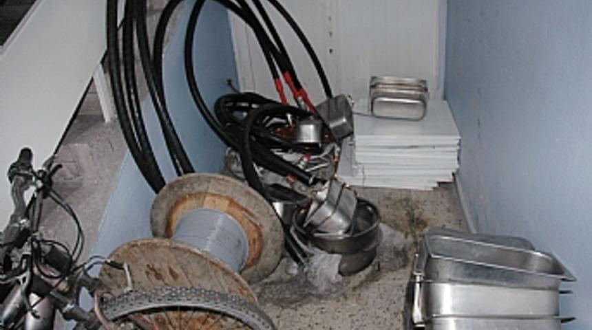 Adana metrosunda kablo hırsızlığı