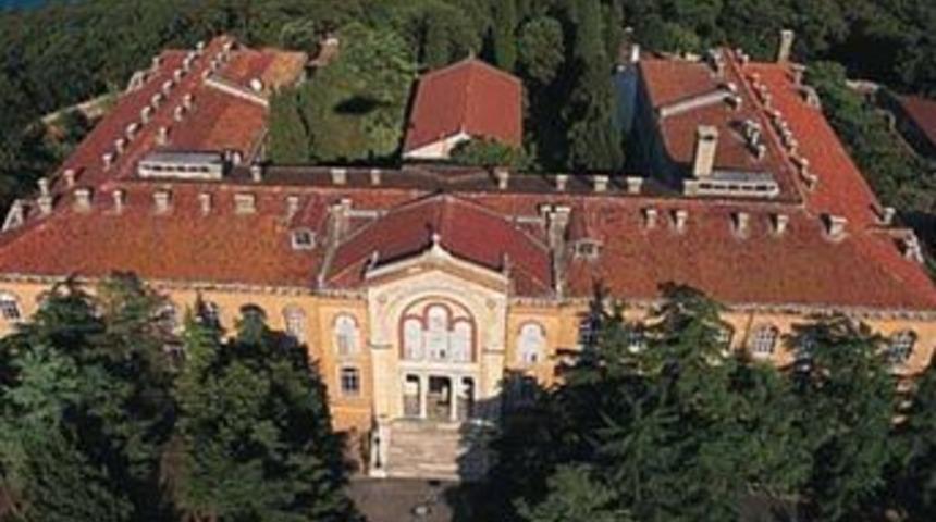 Ruhban Okulu&rsquo;nu a&ccedil;abiliriz ama...