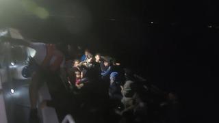 Didim açıklarında 84 düzensiz göçmen kurtarıldı