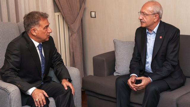 Kılıçdaroğlu, 2018'de İzmir'de ölü bulunan Dorukhan Büyükışık'ın ailesini ziyaret etti