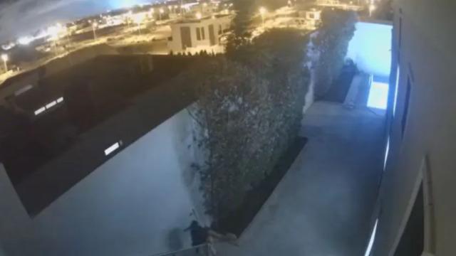 Binlerce kişinin hayatını kaybettiği Fas depreminden sadece birkaç dakika öncesi! Gökyüzünde oluşan gizemli ışıklar merak konusu oldu