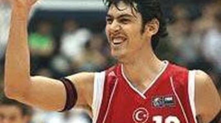Basketbol takımında b&uuml;y&uuml;k şok