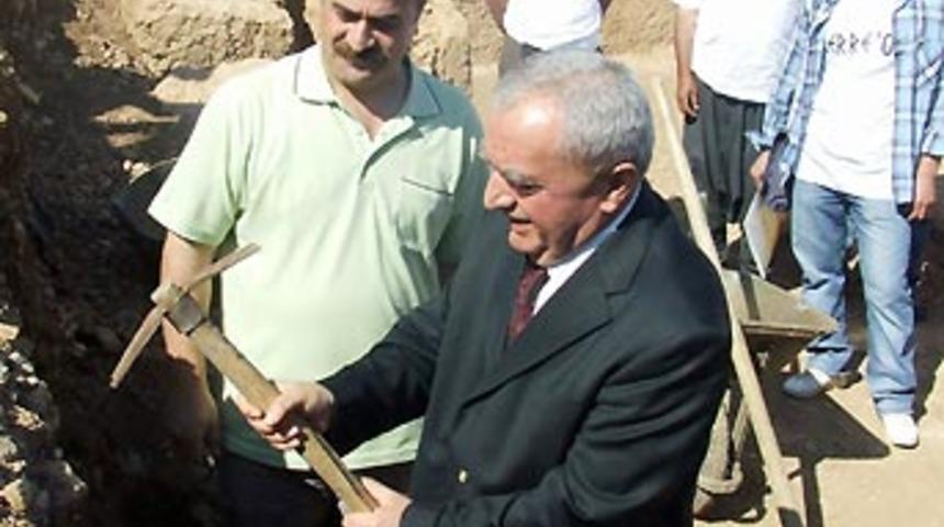 Vali'den İngilizce şov!