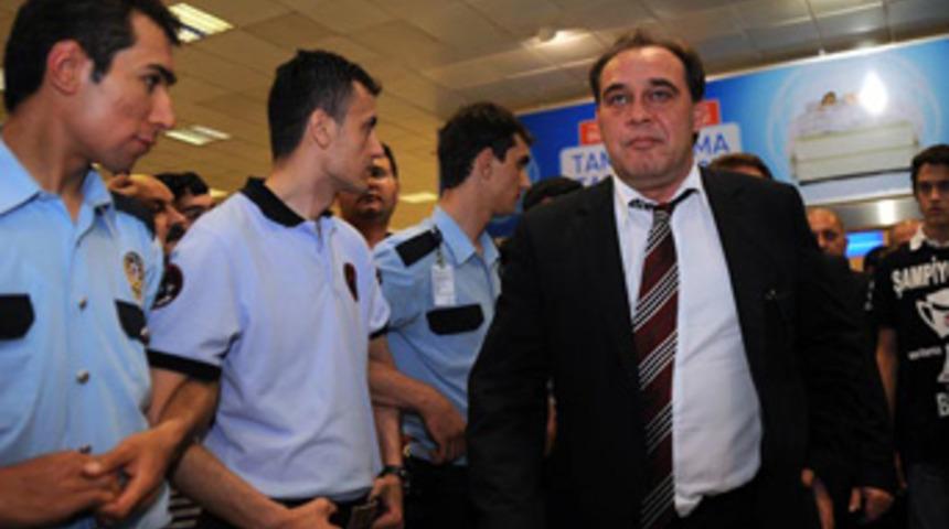 Hangi oyuncu i&ccedil;in İspanya'ya gitti?