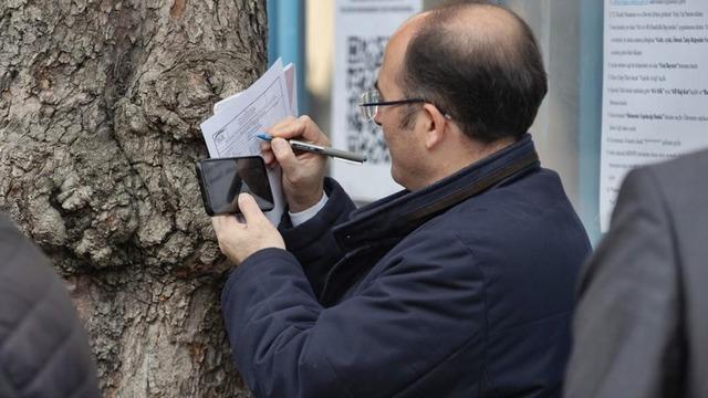 Emekli maaşı için bekleyenler dikkat! E-Devlet’te bunu görürseniz hemen SGK’nın kapısını çalın: İşlemleriniz askıya alınmış olabilir
