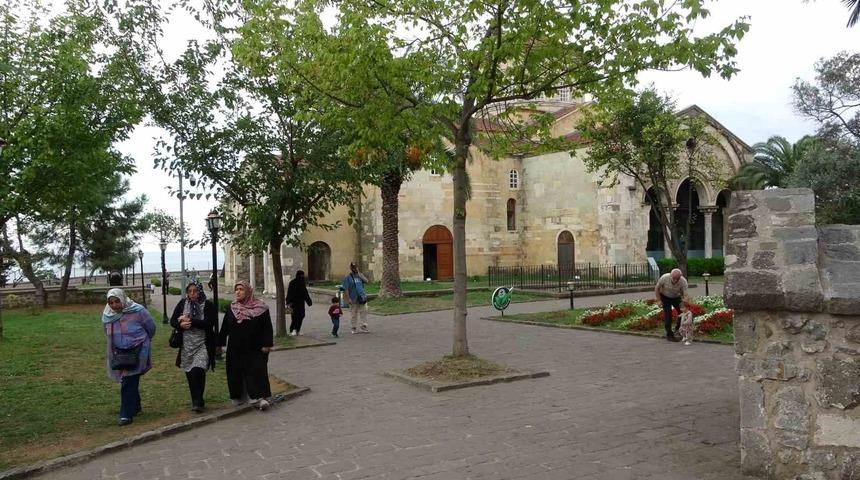 Trabzon'da "eski şatafatlı günler" sona erdi: Arap turistler döndü, esnafın keyfi kaçtı! "Türkiye'yi daha az cazip buluyorlar"