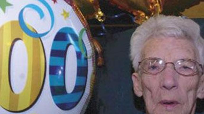 İşte insanı 100 yıl yaşatan 9 gıda