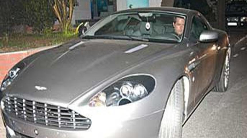 İşte Acun'un 1 milyonluk Aston Martin'i