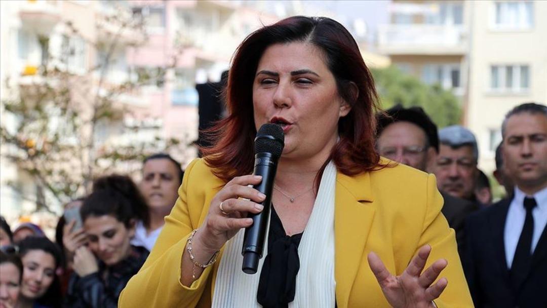 CHP den AK Parti ye geçen Özlem Çerçioğlu ndan Özgür Özel açıklaması: "Doğruyu söylemiyor" 1