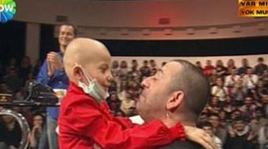 Cem Yılmaz'ın Elif'i yoğun bakımda!