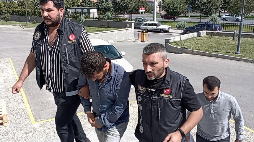 Karaman'da düzenlenen uyuşturucu operasyonunda 2 şüpheli tutuklandı