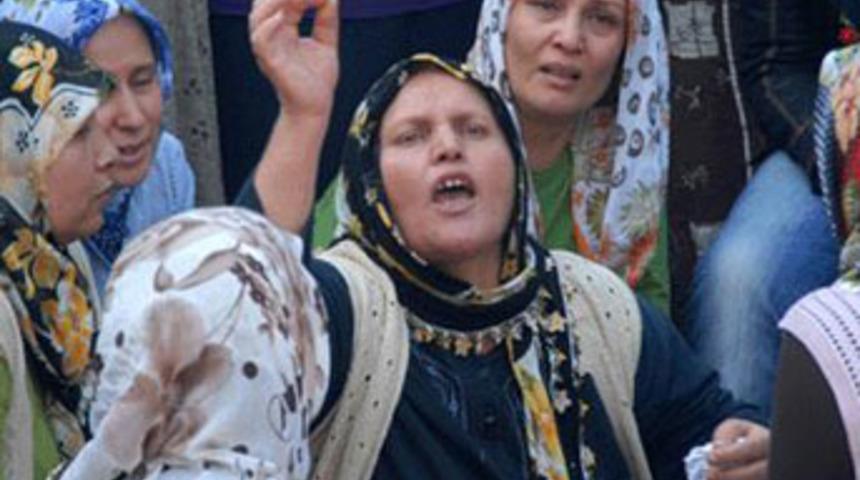 Acılı anneden askerlere sert tepki