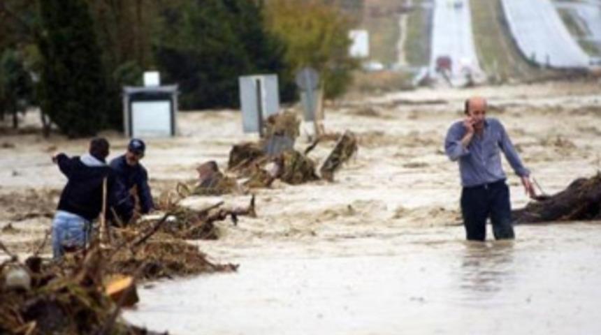 Marmara'yı yağmur ve sel vurdu